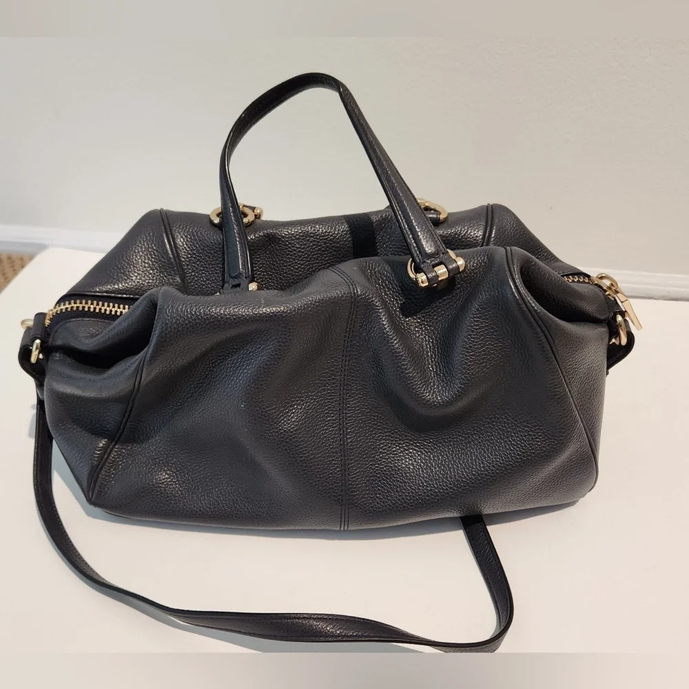 Coach Handbag - Picture 2 of 7